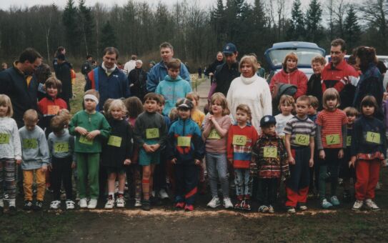 1999 - 34. Philips-Waldlauf - Kinderlauf vor dem Start 